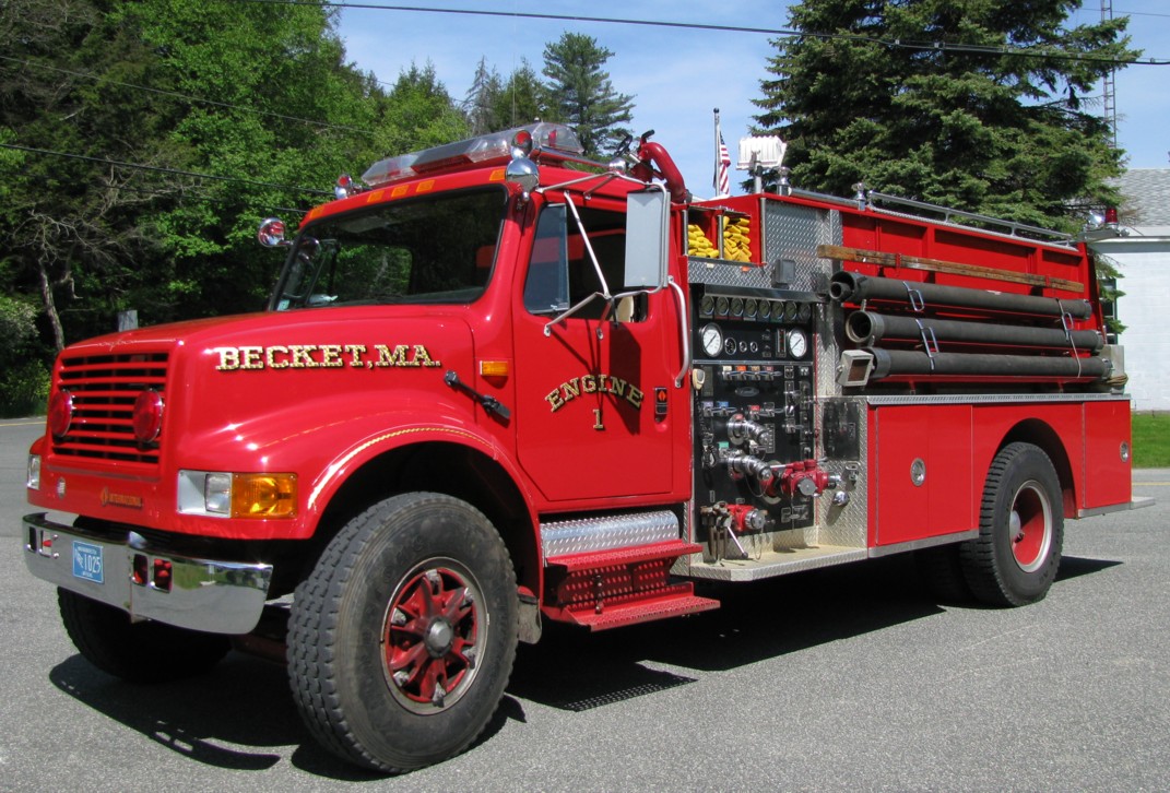 Becket Engine 1.jpg (268436 bytes)