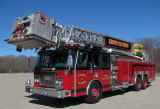 Kingston RI Tower Ladder 2 2010.jpg (185050 bytes)