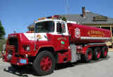 Newbury Tanker 2 2010.jpg (208118 bytes)
