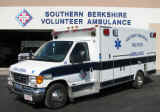 Souther Berkshire Ambulance 16.jpg (165827 bytes)