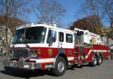 Swampscott Ladder 21 2009.jpg (275849 bytes)