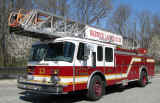 Warwick RI Ladder 3 2009.jpg (264837 bytes)